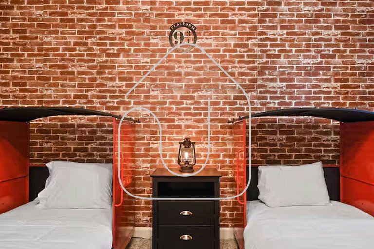 Casa 9Q no Storey Lake c/ Piscina Cinema e Games