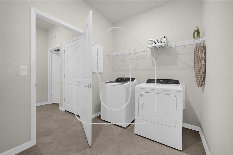 6BR Windsor Cay Home w/ Private Pool