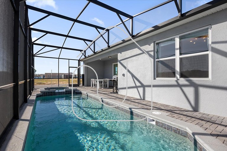 6BR Windsor Cay Home w/ Private Pool