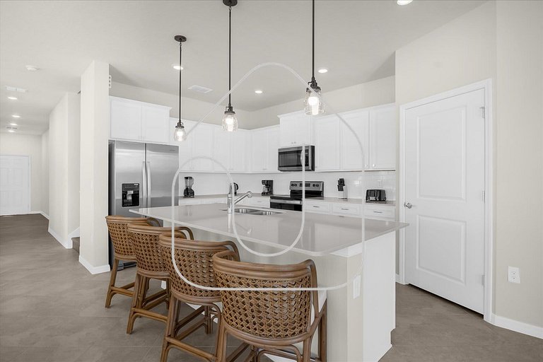 6BR Windsor Cay Home w/ Private Pool