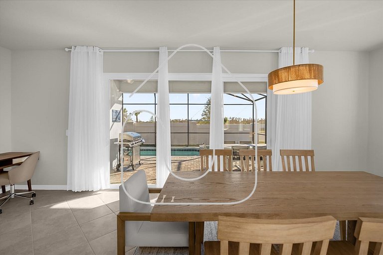 6BR Windsor Cay Home w/ Private Pool