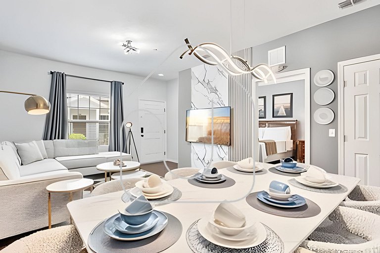 Modern 3BR Condo near Disney + Resort Pool