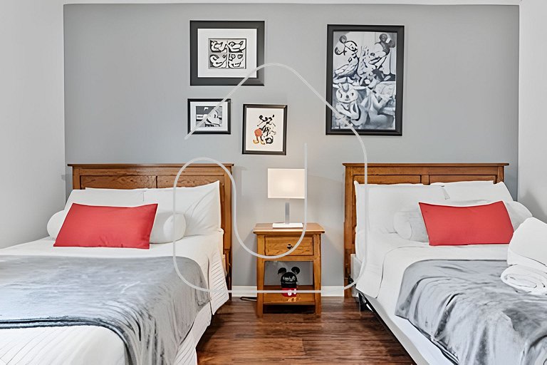 Modern 3BR Condo near Disney + Resort Pool