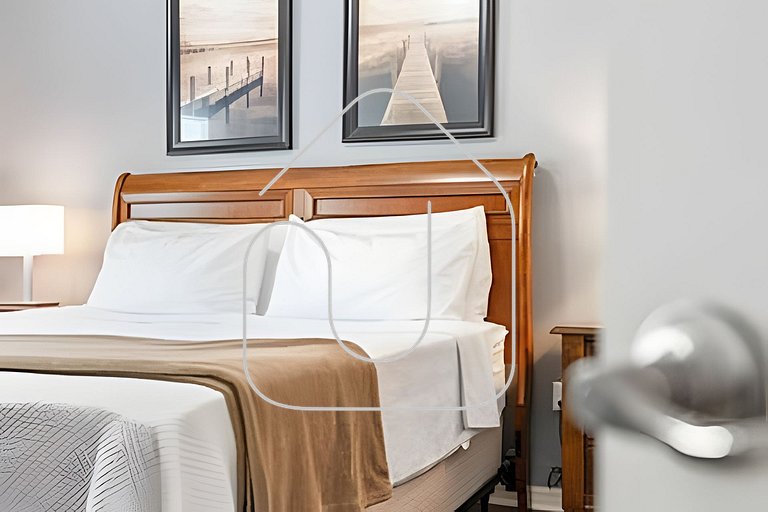 Modern 3BR Condo near Disney + Resort Pool