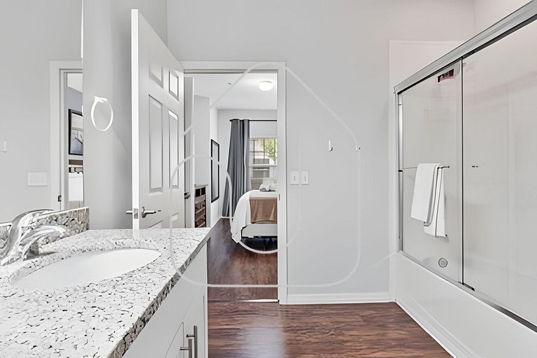 Modern 3BR Condo near Disney + Resort Pool