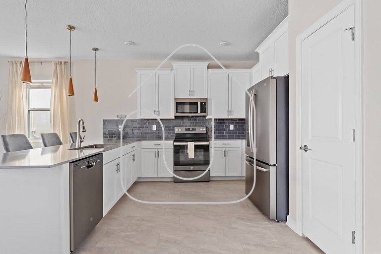 Storey Lake 7BR Villa w/ Pool, Spa & Game Room