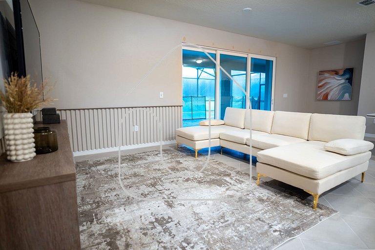 0BR Windsor Cay Home w/ Pool