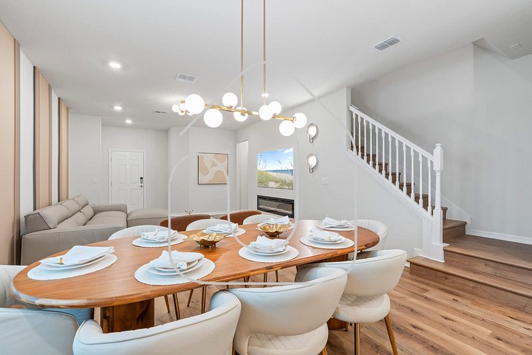 Vila Luxuosa 5 Quartos com Piscina e Lazer