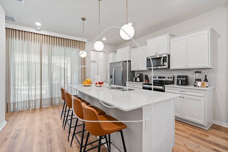 Luxury 5BR Villa with Pool and Themed Bedrooms