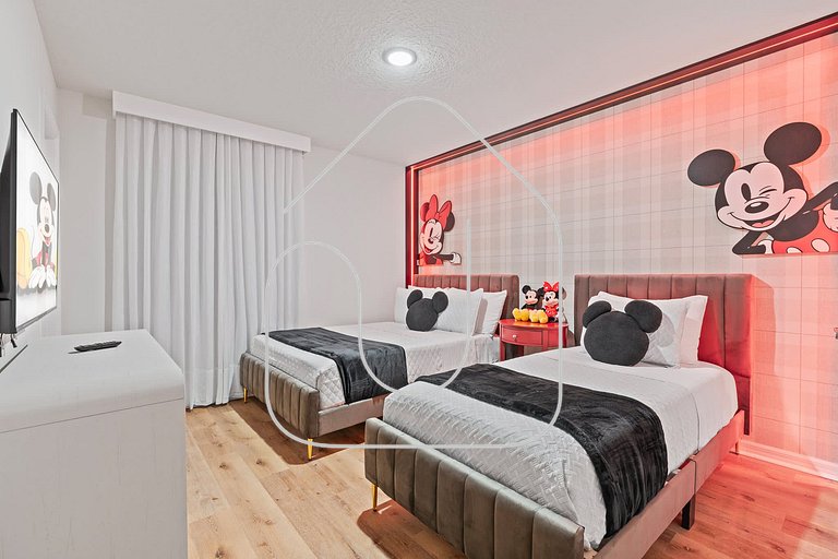 Vila Luxuosa 5 Quartos com Piscina e Lazer