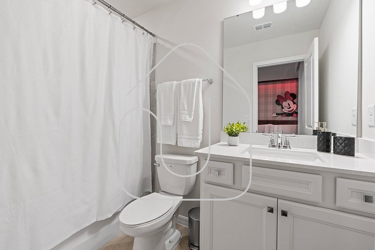 Vila Luxuosa 5 Quartos com Piscina e Lazer