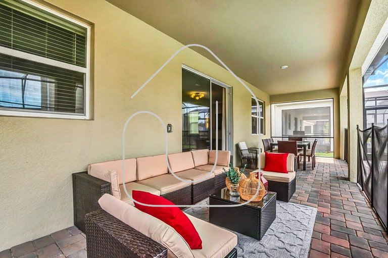 Storey Lake 9BR Villa w Pool, Theater, Game Room