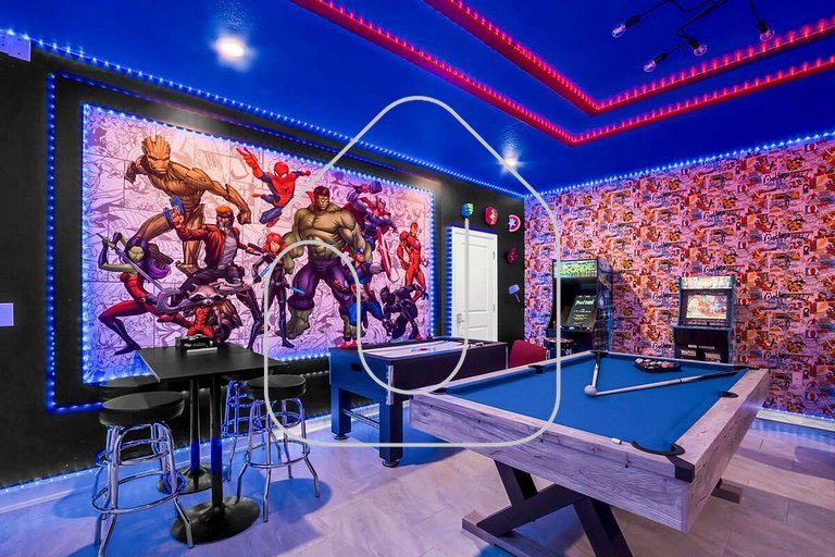 Storey Lake 9BR Villa w Pool, Theater, Game Room