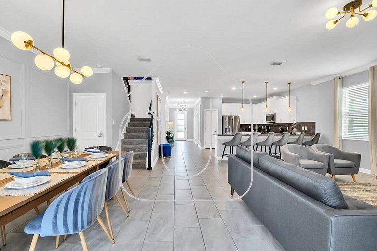 Storey Lake 9BR Villa w Pool, Theater, Game Room