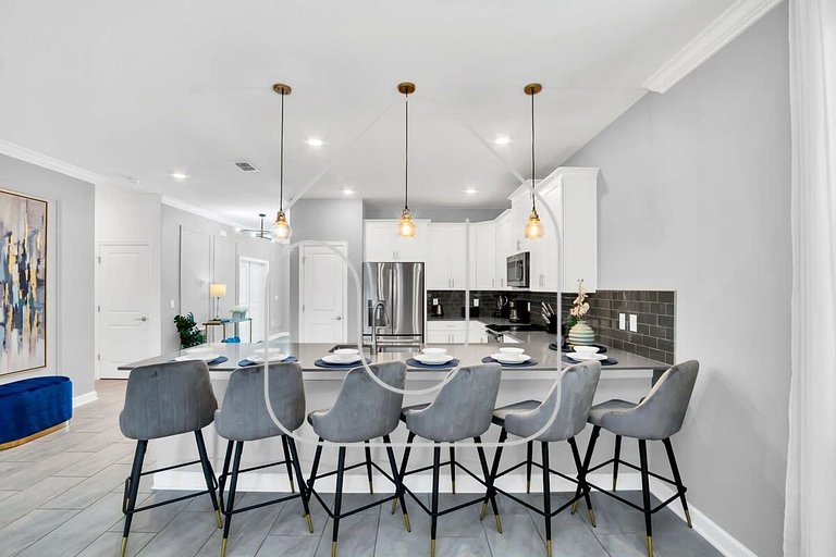 Storey Lake 9BR Villa w Pool, Theater, Game Room