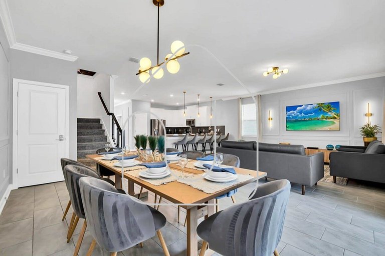 Storey Lake 9BR Villa w Pool, Theater, Game Room