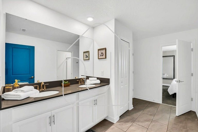 Storey Lake 9BR Villa w Pool, Theater, Game Room