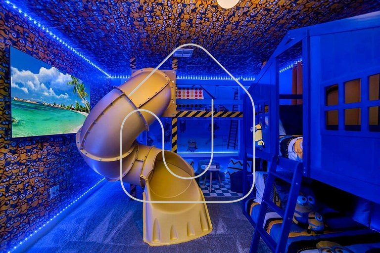 Storey Lake 9BR Villa w Pool, Theater, Game Room