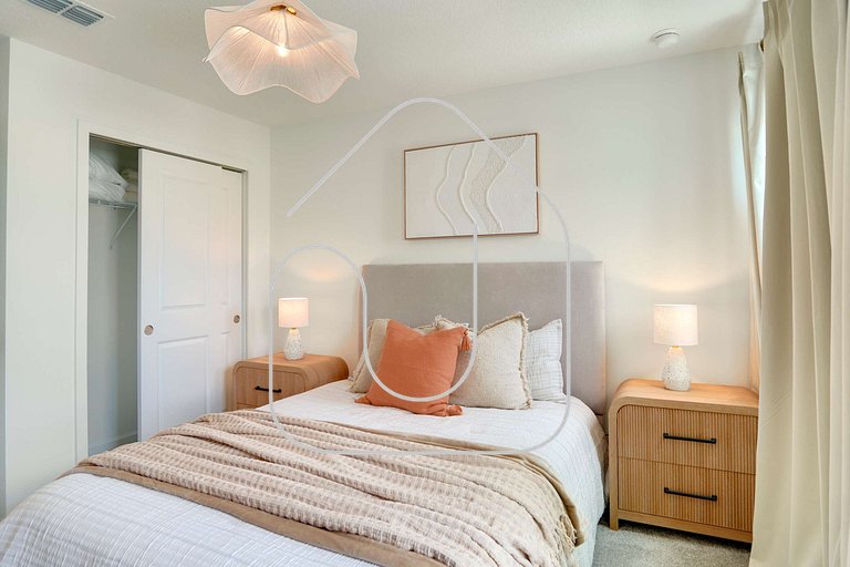 7 Q c/ Piscina & Game Room