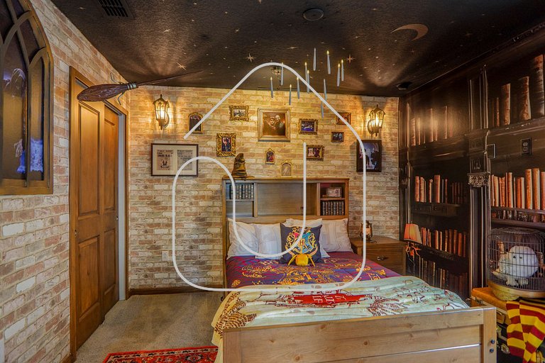 7‑BR w/ Private Pool & Game Room