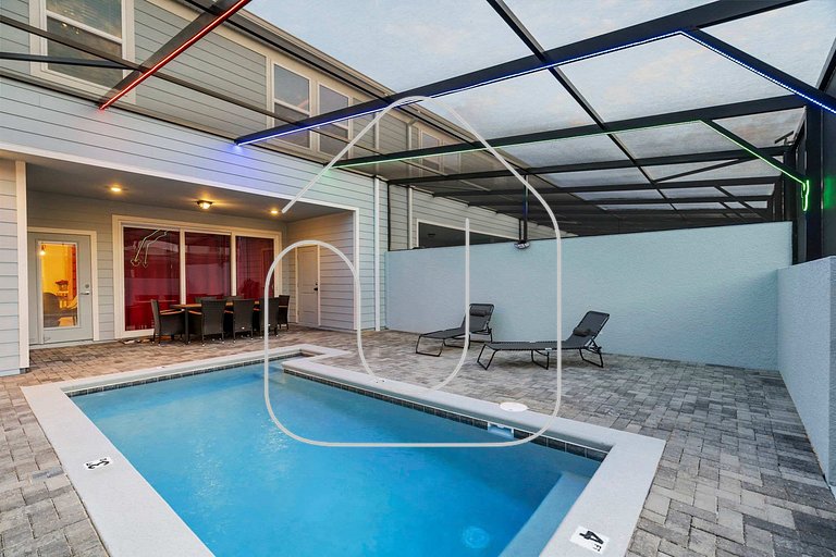 Themed 5BR Home + Pool at Windsor Cay