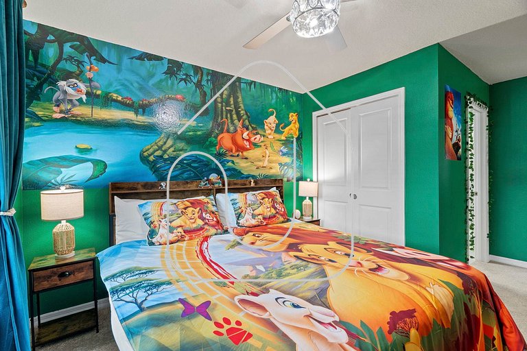 Themed 5BR Home + Pool at Windsor Cay