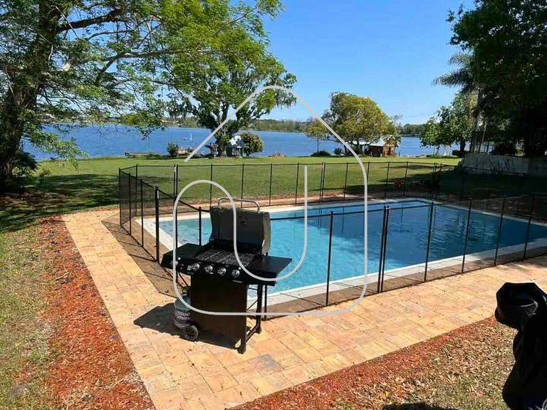 5BR Lakeview Home w/ Pool — 3min to Universal