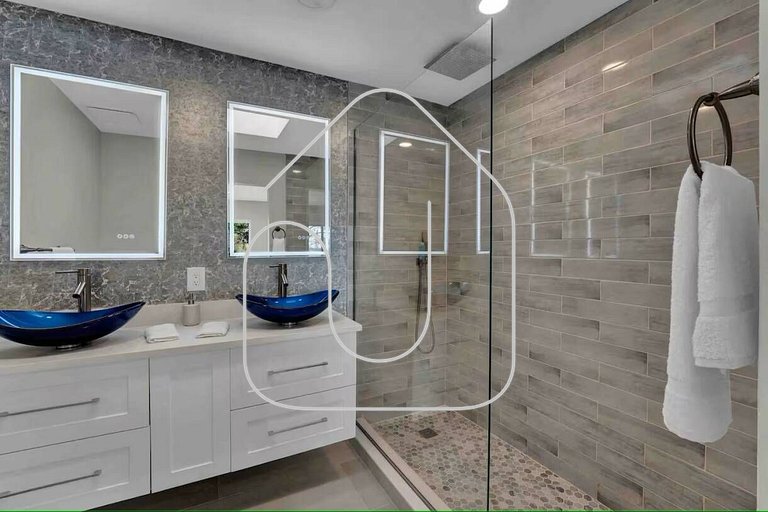 5BR Lakeview Home w/ Pool — 3min to Universal