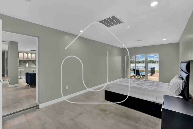 5BR Lakeview Home w/ Pool — 3min to Universal