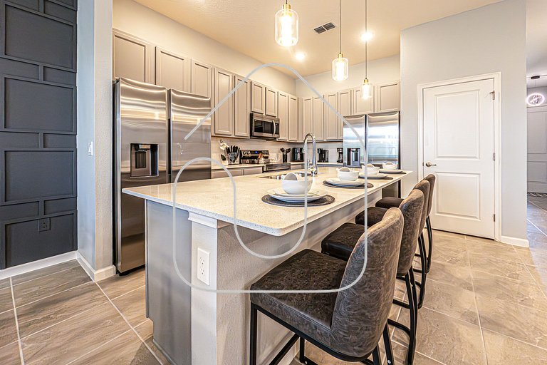 Luxury 8BR Villa w/ Cinema, Game Room, Pool