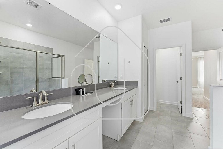 6BR / 5BA Villa w/ Pool & Spa – Storey Lake