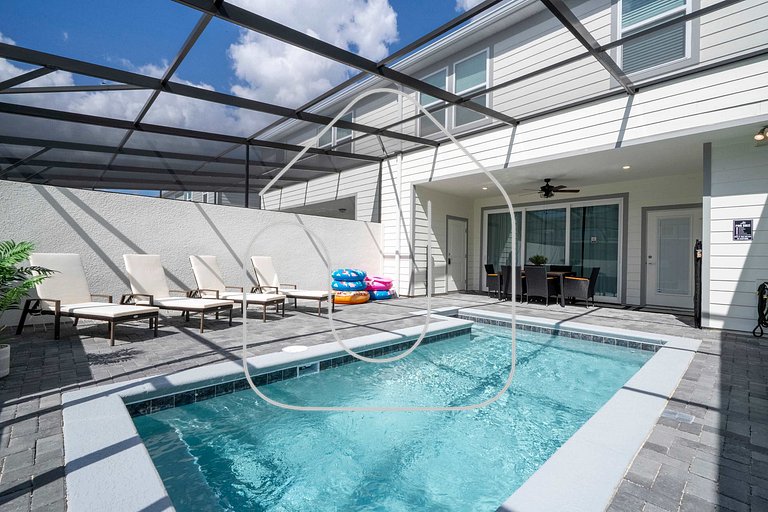 5BR Themed Villa w/ Private Pool