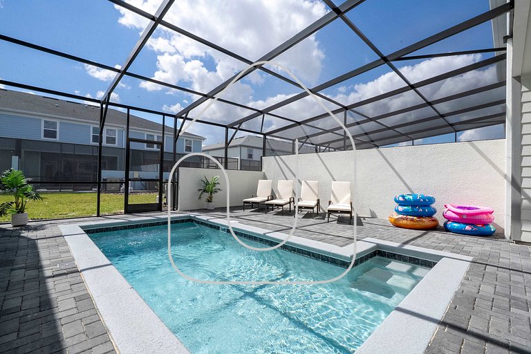 5BR Themed Villa w/ Private Pool