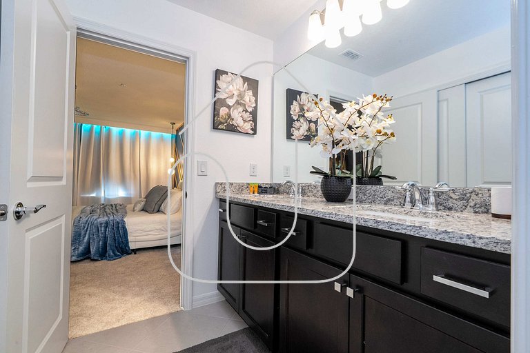 5BR Themed Villa w/ Private Pool