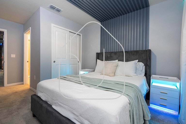 5BR Themed Villa w/ Private Pool