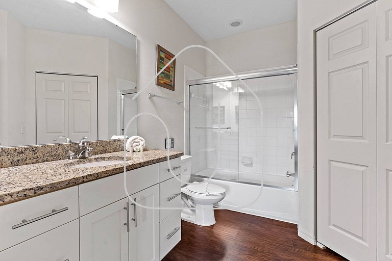 West Lucaya 4BR Home – 5min to Disney