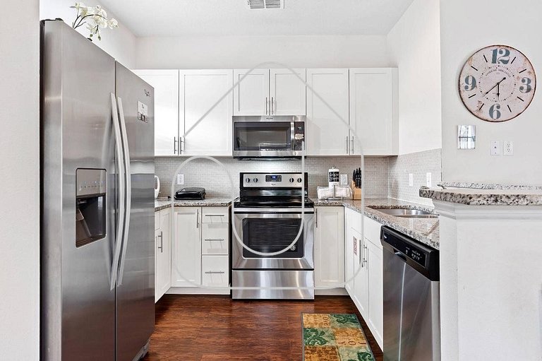 West Lucaya 4BR Home – 5min to Disney