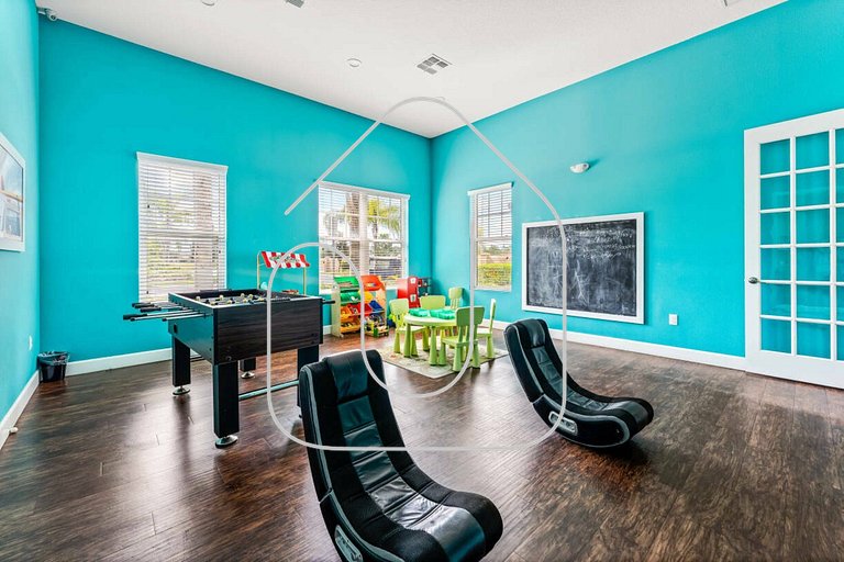 West Lucaya 4BR Home – 5min to Disney