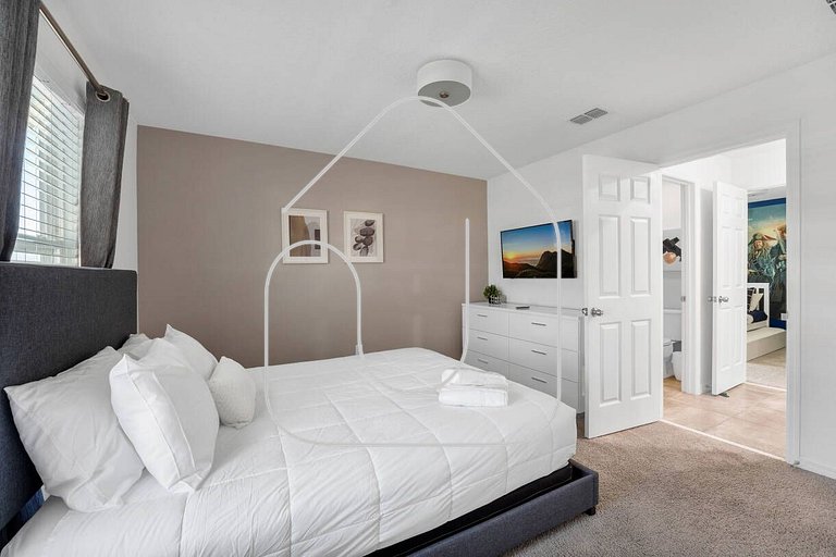 Solara Resort 6BR Home w/ Pool, Spa & Game Loft