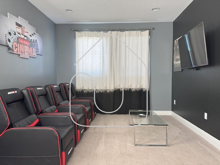 Encore 5‑BR Home w/ Private Pool & Spa