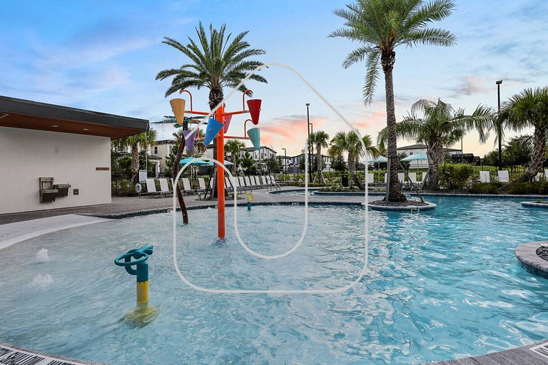 Modern 5BR Villa w/ Pool – 15 min to Disney