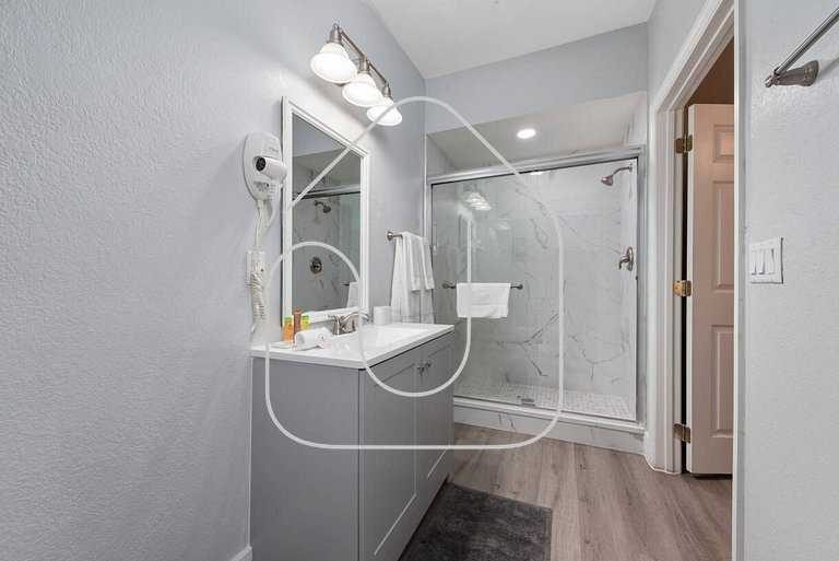 Vista Cay 3BR Townhome- Near Universal