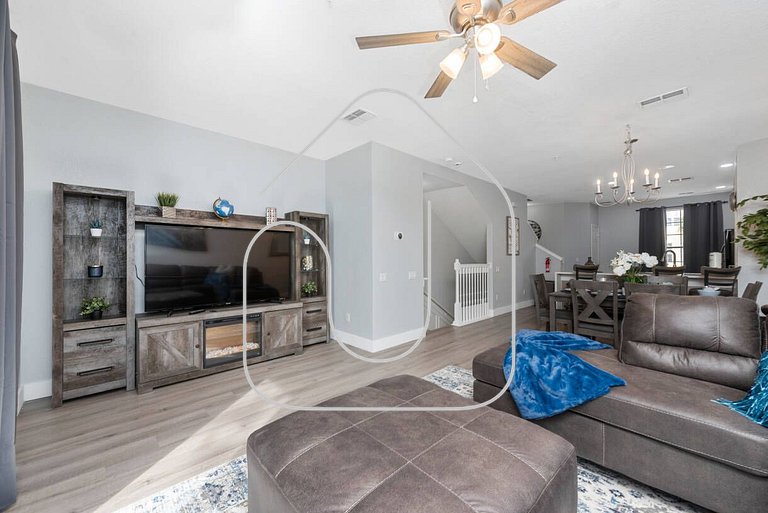 Vista Cay 3BR Townhome- Near Universal