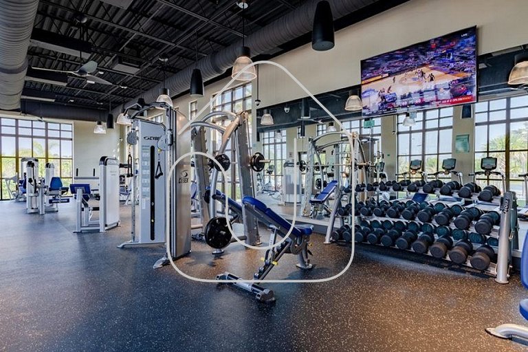 Solara 9BR Luxury + Game Room & Pool