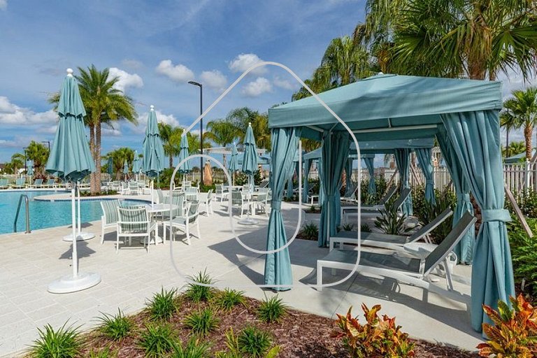 Solara 9BR Luxury + Game Room & Pool