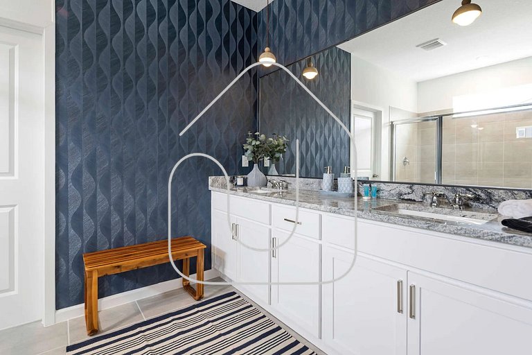 Solara 9BR Luxury + Game Room & Pool