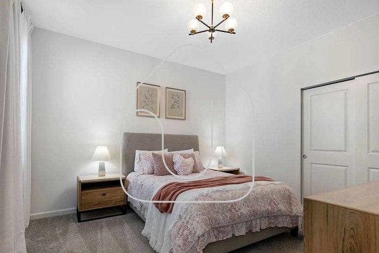 Solara 9BR Luxury + Game Room & Pool