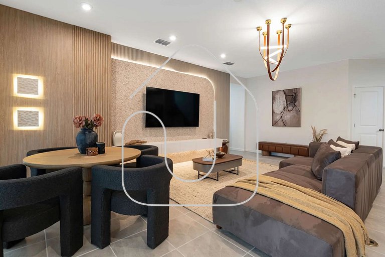 Solara 9BR Luxury + Game Room & Pool