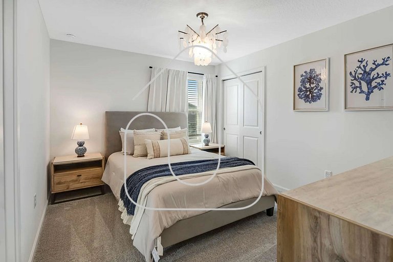 Solara 9BR Luxury + Game Room & Pool