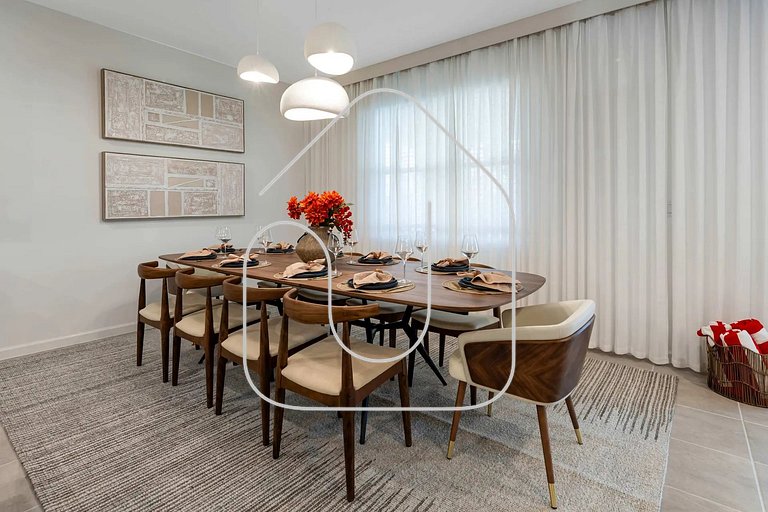 Solara 9BR Luxury + Game Room & Pool